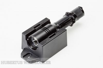 Maxenon General Plus mit Einbau- Ladehalterung 12-240V; 950 Lumen